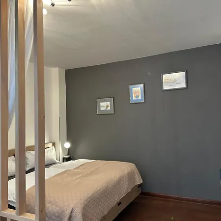 Апартаменты Im Herzen Плауэн